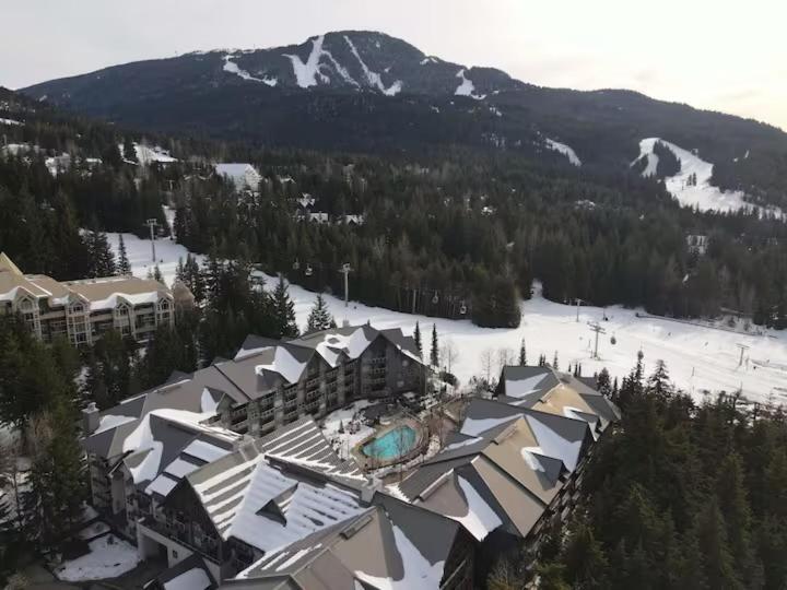 Aspens By Wb Vacation Rentals Whistler Exteriör bild